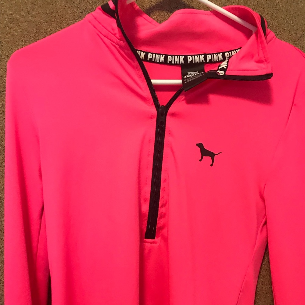 VS PINK PULLOVER